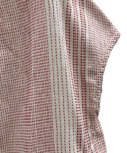 MOYURU（モユル）MOYURU (モユル) ノースリーブブラウス レッド サイズ:MLの古着・服飾アイテム