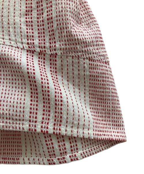MOYURU（モユル）MOYURU (モユル) ノースリーブブラウス レッド サイズ:MLの古着・服飾アイテム