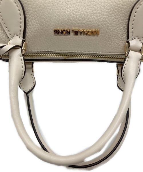 MICHAEL KORS（マイケルコース）MICHAEL KORS (マイケルコース) MICHAEL KORS　ショルダーバッグ ホワイトの古着・服飾アイテム