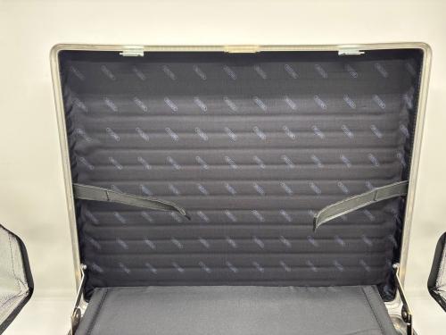 RIMOWA（リモワ）RIMOWA (リモワ) アタッシュケース シルバーの古着・服飾アイテム