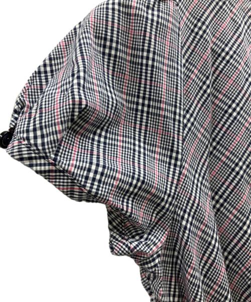 BURBERRY BLUE LABEL（バーバリー ブルー レーベル）BURBERRY BLUE LABEL (バーバリー ブルー レーベル) BURBERRY BLUE LABEL　半袖ブラウス ブラック サイズ:38の古着・服飾アイテム