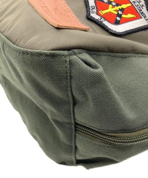 AVIREX（アヴィレックス）AVIREX (アヴィレックス) ショルダーバッグ カーキの古着・服飾アイテム