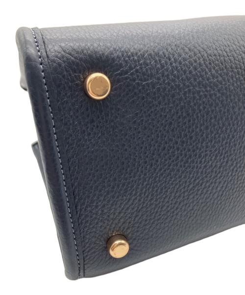 COACH（コーチ）COACH (コーチ) デンプシー キャリーオール ウィズ コーチ パッチ ナチュラル×ネイビーの古着・服飾アイテム