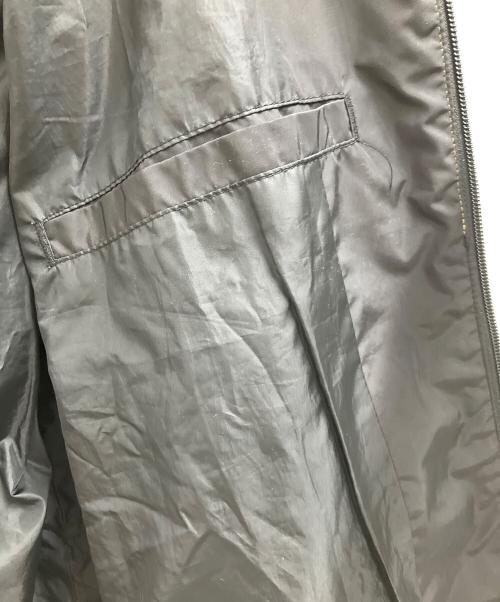 A BATHING APE（アベイシングエイプ）A BATHING APE (アベイシングエイプ) マウンテンパーカー オリーブ サイズ:Mの古着・服飾アイテム