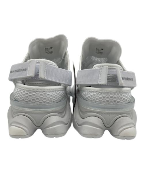 NEW BALANCE（ニューバランス）NEW BALANCE (ニューバランス) NEW BALANCE　スニーカーサンダル ホワイト サイズ:28.5㎝ 未使用品の古着・服飾アイテム