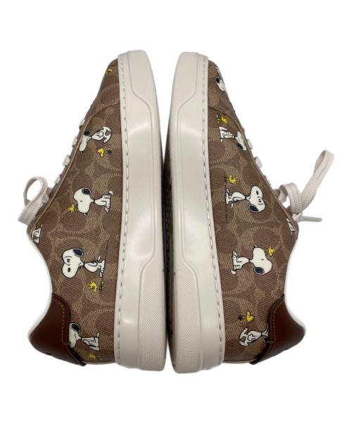 COACH（コーチ）COACH (コーチ) PEANUTS (ピーナッツ) COACH 	PEANUTS スニーカー ベージュ サイズ:25.5㎝の古着・服飾アイテム