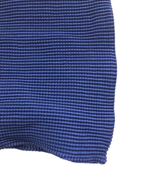 me ISSEY MIYAKE（ミーイッセイ ミヤケ）me ISSEY MIYAKE (ミーイッセイ ミヤケ) ボックスプリーツノースリーブカットソー ネイビー サイズ:FREEの古着・服飾アイテム