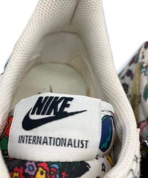 NIKE（ナイキ）NIKE (ナイキ) NIKE　INTERNATIONALIST QS　ローカットスニーカー アイボリー サイズ:27.5㎝の古着・服飾アイテム