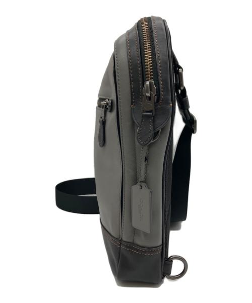 COACH（コーチ）COACH (コーチ) COACH　ボディバッグ グレー×ブラックの古着・服飾アイテム
