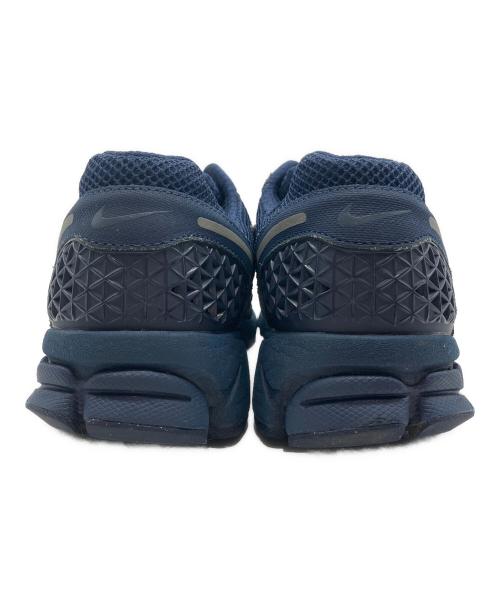 NIKE（ナイキ）NIKE (ナイキ) ZOOM VOMERO 5 ネイビー サイズ:27の古着・服飾アイテム
