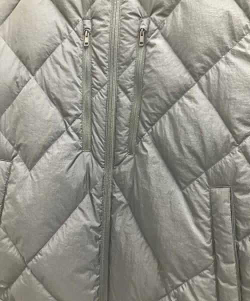 UNIQLO（ユニクロ）UNIQLO (ユニクロ) WHITE MOUNTAINEERING (ホワイトマウンテ二アニング) リサイクルハイブリッドダウンジャケット ブラック サイズ:Lの古着・服飾アイテム