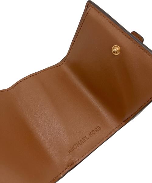 MICHAEL KORS（マイケルコース）MICHAEL KORS (マイケルコース) MICHAEL KORS　3つ折り財布 ベージュ×ブラウンの古着・服飾アイテム