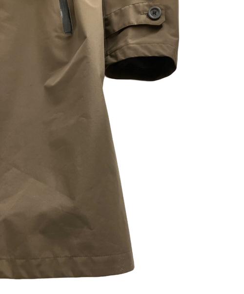 HERNO Laminor（ヘルノ ラミノア）HERNO Laminor (ヘルノ ラミノア) Laminar カーキ サイズ:50の古着・服飾アイテム