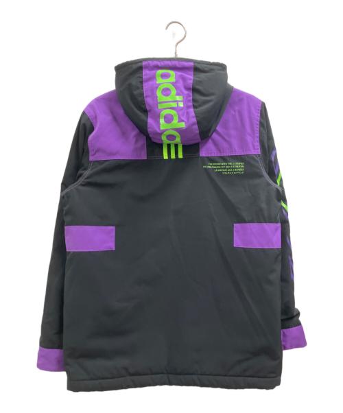 adidas（アディダス）adidas (アディダス) 22グラフィックパデッドジャケット ブラック×パープル サイズ:Mの古着・服飾アイテム