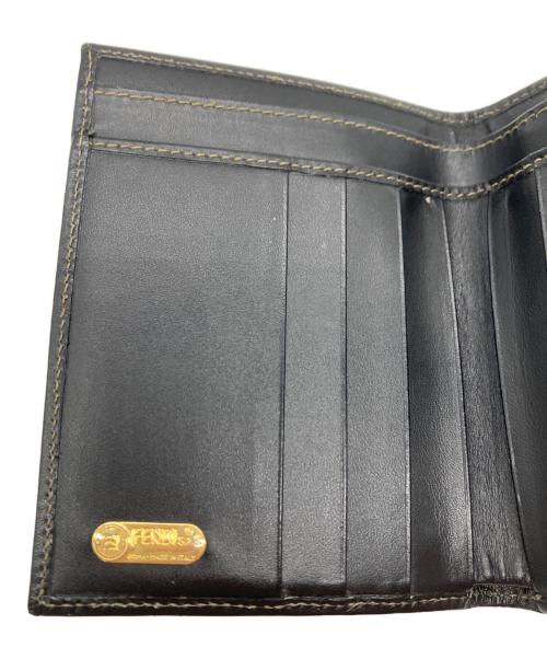 FENDI（フェンディ）FENDI (フェンディ) FENDI　2つ折り財布 ベージュの古着・服飾アイテム