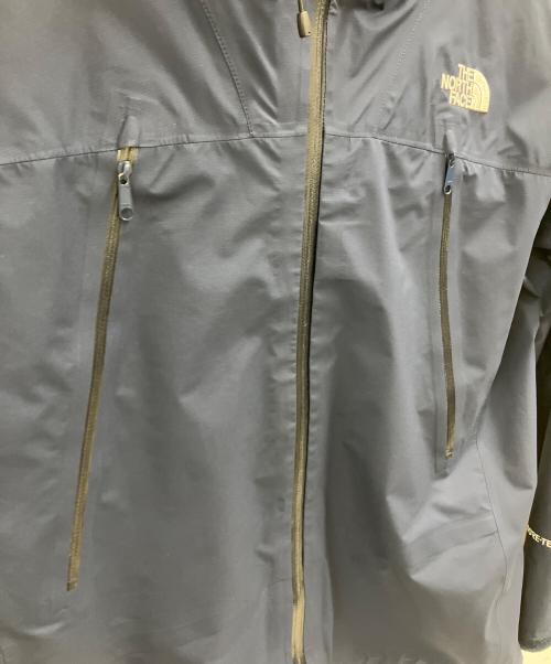 THE NORTH FACE（ザ ノース フェイス）THE NORTH FACE (ザ ノース フェイス) THE NORTH FACE　ナイロンジャケット ネイビー サイズ:Lの古着・服飾アイテム