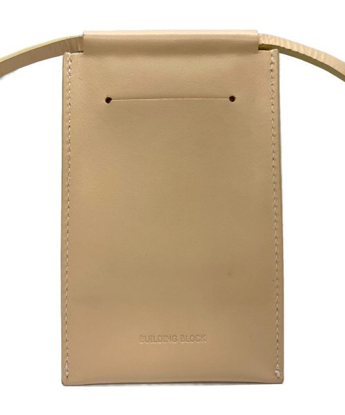 building block（ビルディングブロック）building block (ビルディングブロック) BUILDING BLOCK ミディアム スマホショルダー ベージュの古着・服飾アイテム