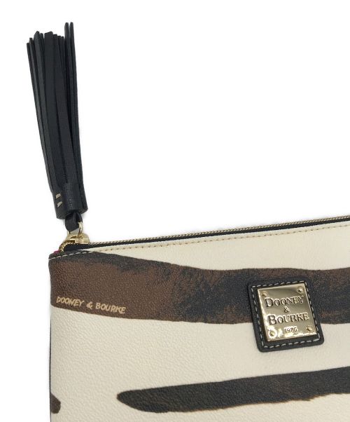 DOONEY&BOURKE（ドゥーニーアンドバーク）DOONEY&BOURKE (ドゥーニーアンドバーク) クラッチバッグ ホワイト×ブラウンの古着・服飾アイテム
