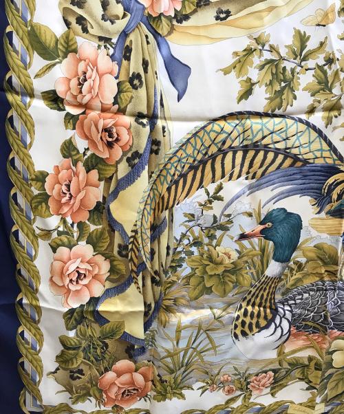 Salvatore Ferragamo（サルヴァトーレ フェラガモ）Salvatore Ferragamo (サルヴァトーレ フェラガモ) スカーフ ネイビーの古着・服飾アイテム