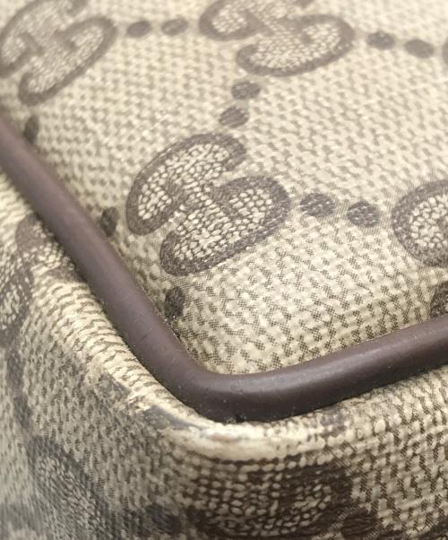 GUCCI（グッチ）GUCCI (グッチ) クラッチバッグ ベージュの古着・服飾アイテム