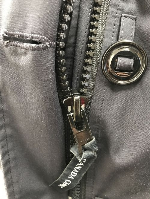 CANADA GOOSE（カナダグース）CANADA GOOSE (カナダグース) ダウンジャケット ブラック サイズ:Sの古着・服飾アイテム