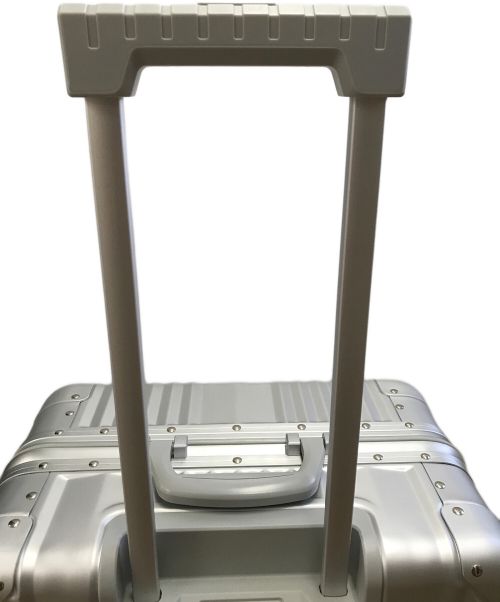 Mercedes Benz（メルセデスベンツ）Mercedes Benz (メルセデスベンツ) キャリーバッグ シルバーの古着・服飾アイテム