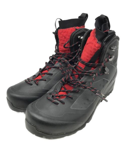 ARC'TERYX（アークテリクス）ARC'TERYX (アークテリクス) トレッキングシューズ ブラック サイズ:27.5の古着・服飾アイテム