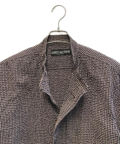 ISSEY MIYAKE WHITE LABEL（イッセイミヤケホワイトレーベル）ISSEY MIYAKE WHITE LABEL (イッセイミヤケホワイトレーベル) バンドカラーシャツ グラデーション サイズ:2の古着・服飾アイテム