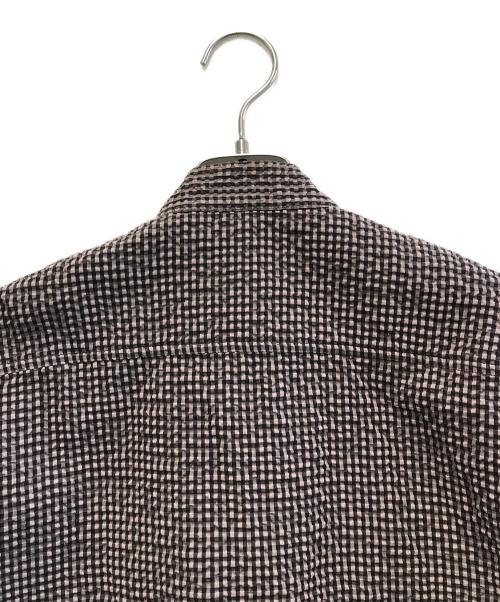 ISSEY MIYAKE WHITE LABEL（イッセイミヤケホワイトレーベル）ISSEY MIYAKE WHITE LABEL (イッセイミヤケホワイトレーベル) バンドカラーシャツ グラデーション サイズ:2の古着・服飾アイテム