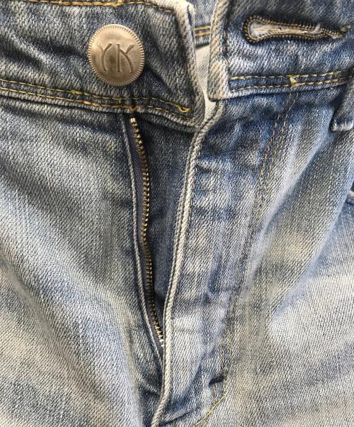 YANUK（ヤヌーク）YANUK (ヤヌーク) ワイドストレート LILITH スカイブルー サイズ:22の古着・服飾アイテム