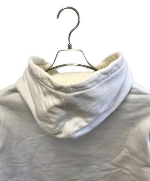 SUPREME（シュプリーム）Supreme (シュプリーム) プルオーバーパーカー ホワイト サイズ:Mの古着・服飾アイテム