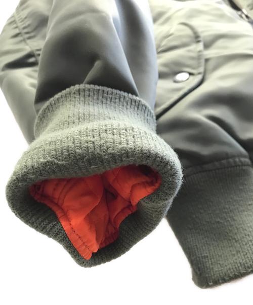 AVIREX（アヴィレックス）AVIREX (アヴィレックス) Disney (ディズニー) MA-1ジャケット カーキ サイズ:Mの古着・服飾アイテム