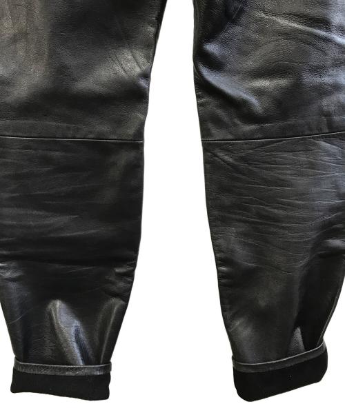 agnes b homme（アニエスベーオム）agnes b homme (アニエスベーオム) レザーパンツ ブラック サイズ:38の古着・服飾アイテム