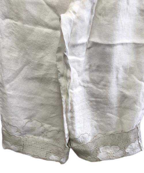 TSUHARU by samansa Mos2（ツハル バイ サマンサモスモス）TSUHARU by Samansa Mos2 (ツハル バイ サマンサモスモス) 花柄メッシュ刺繍パンツ ホワイト サイズ:FREE 未使用品の古着・服飾アイテム