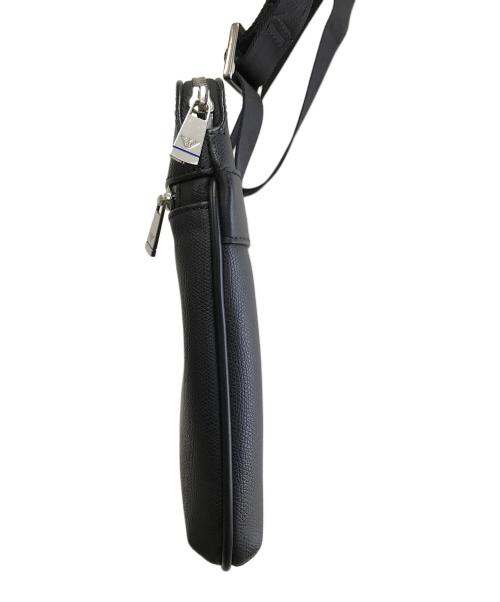 EMPORIO ARMANI（エンポリオ アルマーニ）EMPORIO ARMANI (エンポリオアルマーニ) ショルダーバッグ ブラックの古着・服飾アイテム