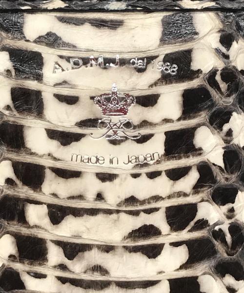 A.D.M.J.（エーディーエムジェイ）A.D.M.J. (エーディーエムジェイ) ショルダーポーチ ホワイト×ブラックの古着・服飾アイテム