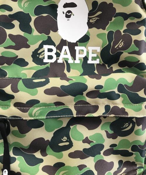 A BATHING APE（ア ベイシング エイプ）A BATHING APE (ア ベイシング エイプ) ABC CAMO DAY PACK グリーン 未使用品の古着・服飾アイテム