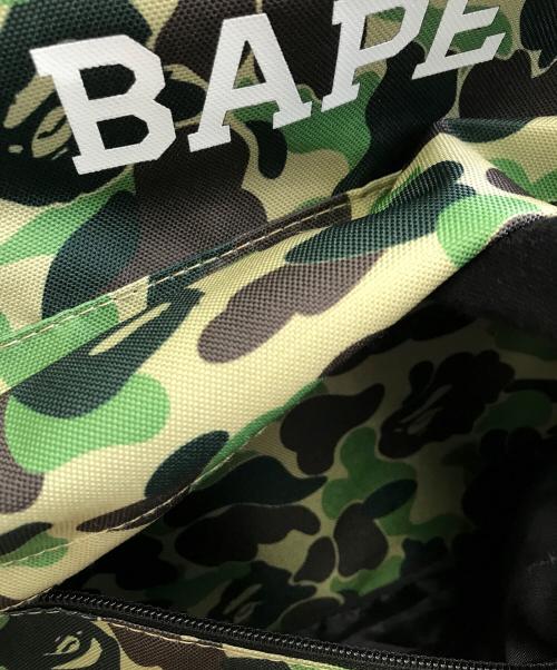 A BATHING APE（ア ベイシング エイプ）A BATHING APE (ア ベイシング エイプ) ABC CAMO DAY PACK グリーン 未使用品の古着・服飾アイテム