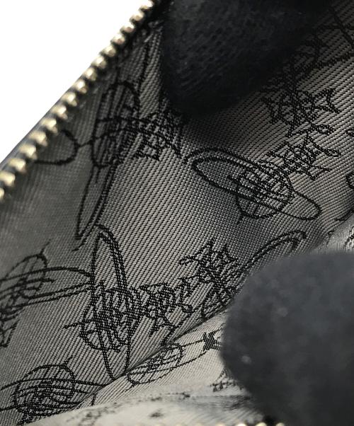 Vivienne Westwood（ヴィヴィアンウエストウッド）Vivienne Westwood (ヴィヴィアンウエストウッド) マルチケース ブラック×ゴールドの古着・服飾アイテム