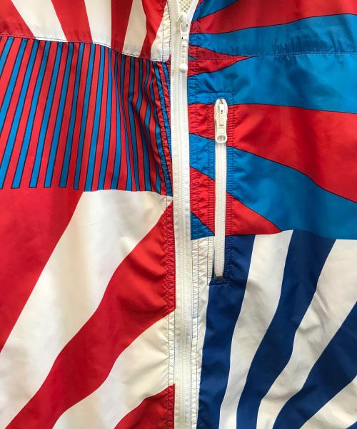 Bohemians（ボヘミアンズ）Bohemians (ボヘミアンズ) ナイロンジャケット レッド×ブルー サイズ:Mの古着・服飾アイテム