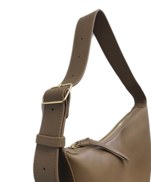 2.718（ニーテンナナイチハチ）2.718 (ニーテンナナイチハチ) クロスボディバッグの古着・服飾アイテム