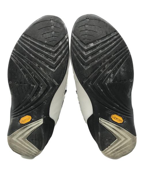 KUSHITANI（クシタニ）KUSHITANI (クシタニ) フローシューズ ホワイト サイズ:28の古着・服飾アイテム