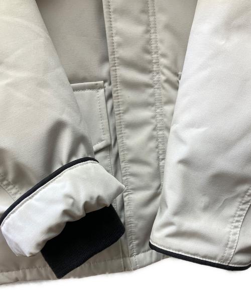 CANADA GOOSE（カナダグース）CANADA GOOSE (カナダグース) ダウンジャケット ホワイト サイズ:S/Pの古着・服飾アイテム