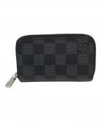 LOUIS VUITTONルイ ヴィトン）の古着「ジッピーコインパス」