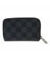 LOUIS VUITTON (ルイ ヴィトン) ジッピーコインパス：30000円