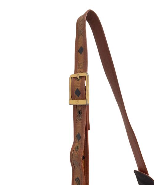 MCM（エムシーエム）MCM (エムシーエム) レザーショルダーバッグ ブラウンの古着・服飾アイテム