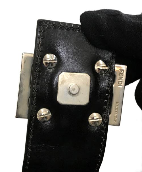 FENDI（フェンディ）FENDI (フェンディ) ショルダーバッグ ブラック×ブラウンの古着・服飾アイテム