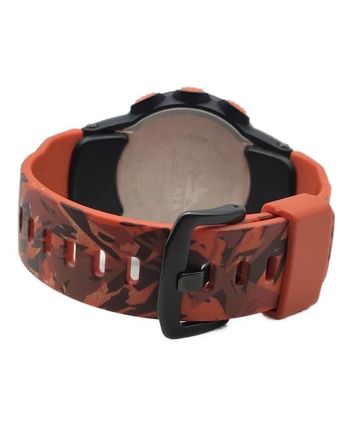 CASIO（カシオ）CASIO (カシオ) 腕時計 ブラック×オレンジの古着・服飾アイテム