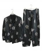 EMPORIO ARMANIエンポリオアルマーニ）の古着「セットアップ」｜ブラック×ピンク