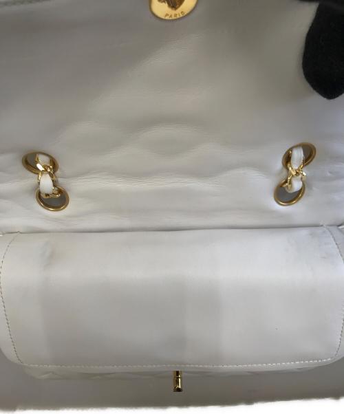 CHANEL（シャネル）CHANEL (シャネル) コンビカラーチェーンショルダーバッグ ホワイトの古着・服飾アイテム